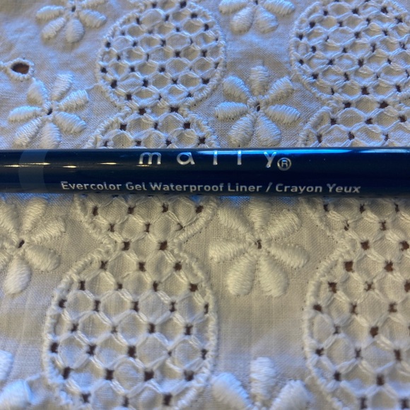 NWT Mally Evercolor Gel Waterproof Liner color is SHADOW Gray - Picture 3 of 7